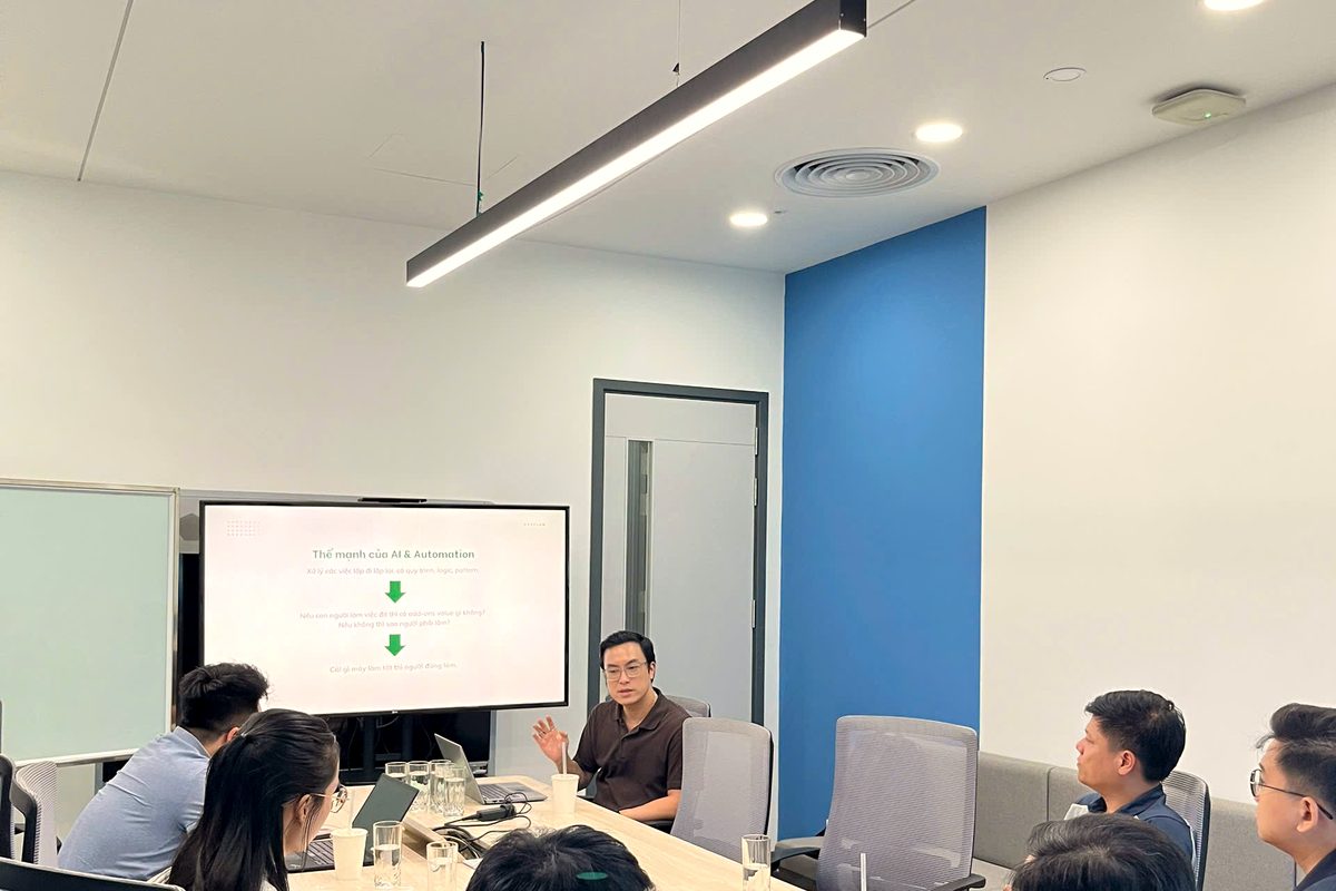 Lớp Teamwork với AI thực hành cùng nhau